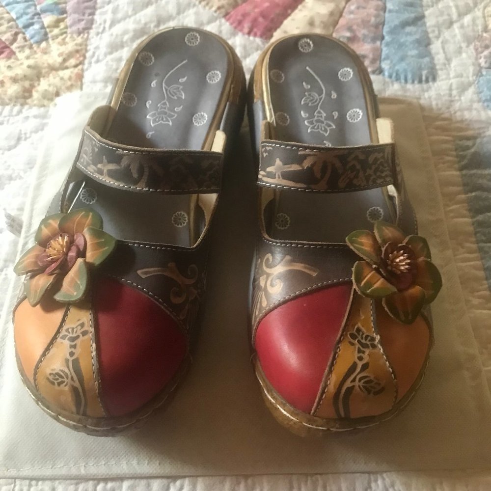DARLING, Multi-color strappy slip-on shoes.
